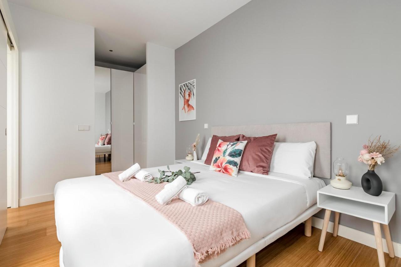 Charming Tirso De Molina III Apartment Madrid Exterior foto